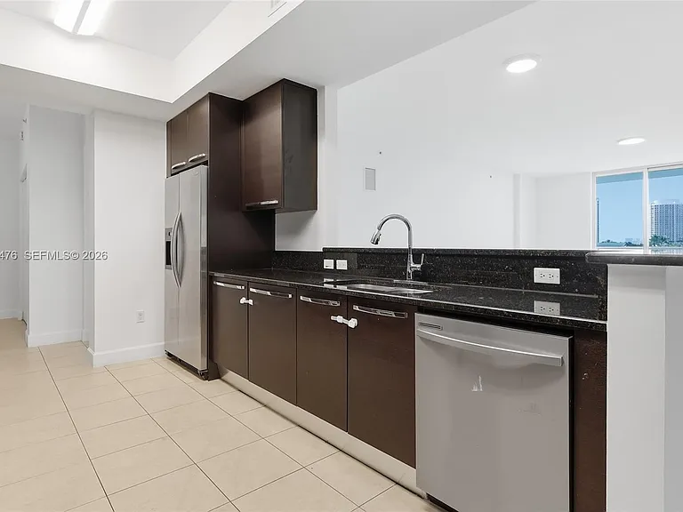 3030 NE 188th St #509 — Photo 35