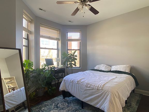 4th image of 1312 N Claremont Ave APT 2