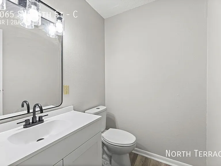 Capstone Townhomes — Photo 69