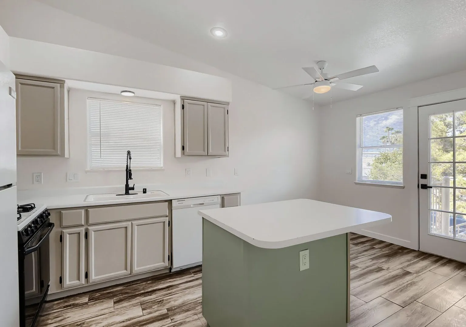 3-Bedroom Townhouse | 2 Bath | Community Pool | No HOA — Photo 4