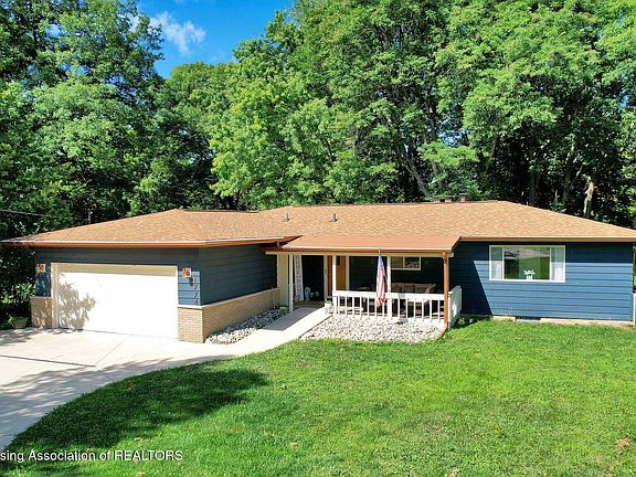 2nd image of 1774 Harvey Dr