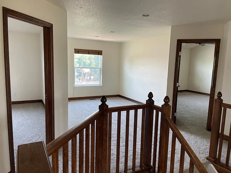 A loft separates the master bedrooms and some of the secondary bedrooms