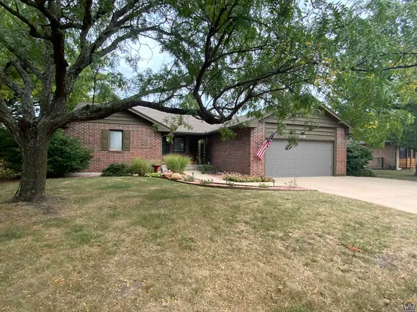 3838 SW 39th St, Topeka, KS 66610