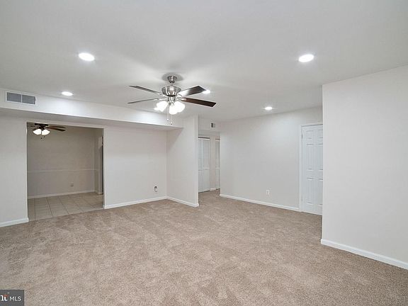 5th image of 10628 Provincial Dr APT B