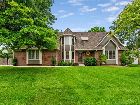 1250 N Pine Grove Ct, Wichita, KS 67212