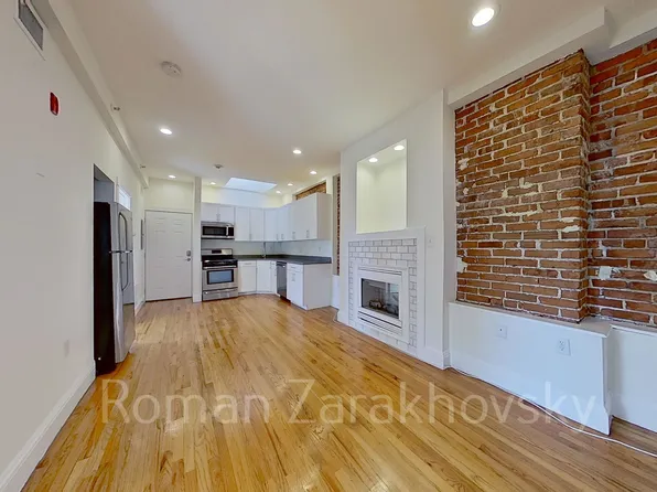 10 Brainerd Rd, Boston, MA