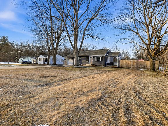 5th image of 3381 Monroe Rd