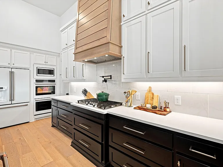 2432 Casia Lndg — Photo 30