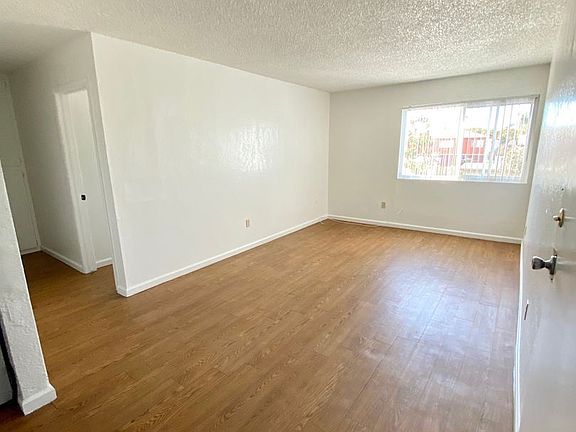 4th image of 1740 N Ave #G