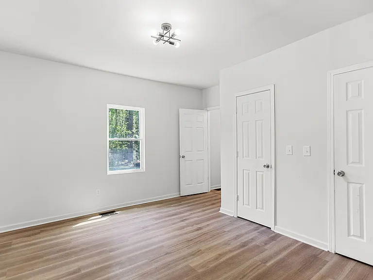 715 Corinth Rd — Photo 24