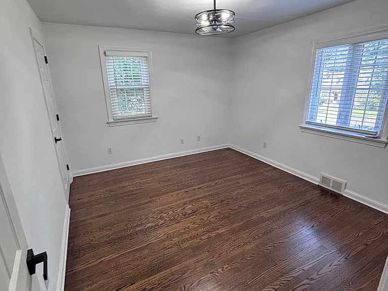 740 Winchester Rd — Photo 23