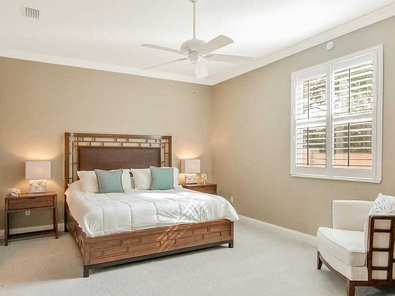5th image of 519 Siena Ct