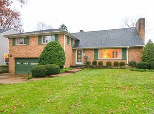 23570 Duffield Rd, Shaker Heights, OH 44122