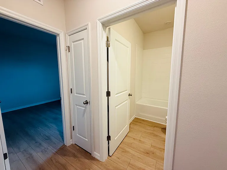 11937 Kingsley Trl — Photo 43