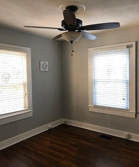 2521 Woodrow Dr — Photo 10