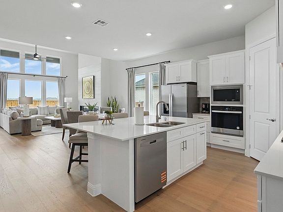 2nd image of 1116 Pitchfork Rd