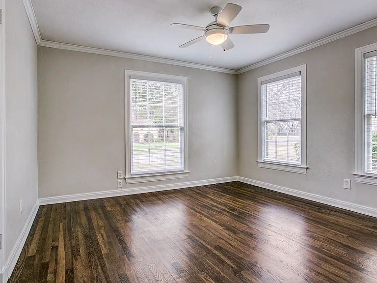 715 Newell Ave — Photo 10