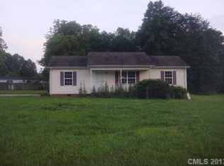 137 Forest Dellinger Rd, Bessemer City, NC 28016