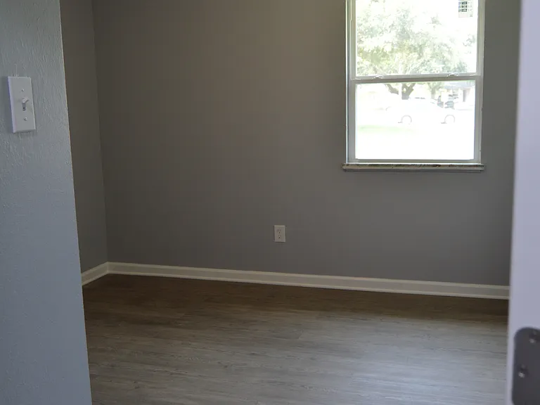 219 Leon St #6 — Photo 21