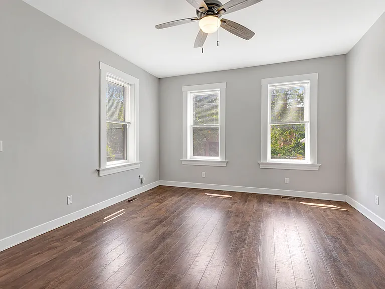2724 Glendora Ave — Photo 9
