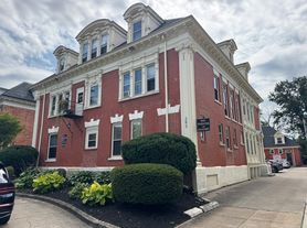 282 Summer St