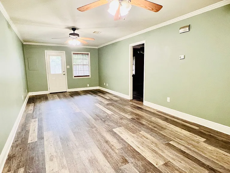 214 Ryder Dr — Photo 5