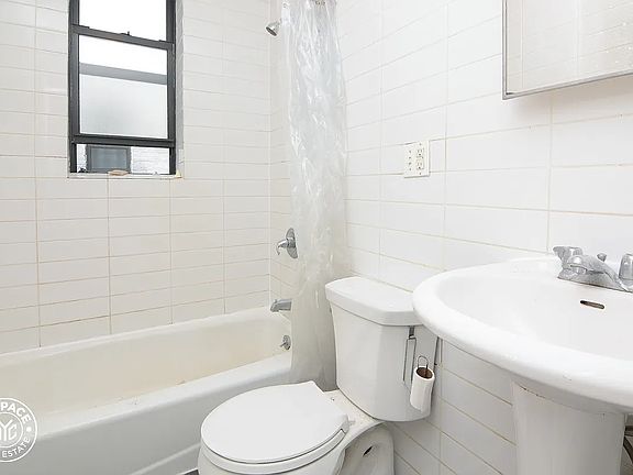 5th image of 596 E 22nd St APT 3B