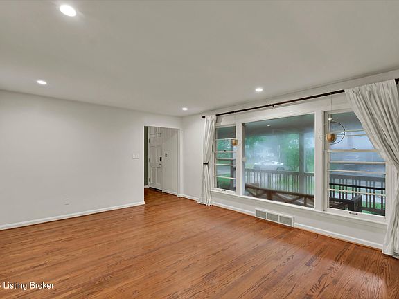 5th image of 3112 Tremont Dr