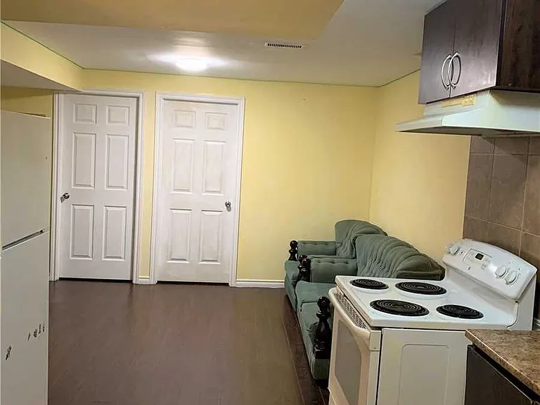 40 Palm Tree Rd #BASMT — Photo 4