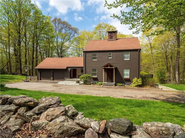 451 Newtown Turnpike, Redding, CT 06896