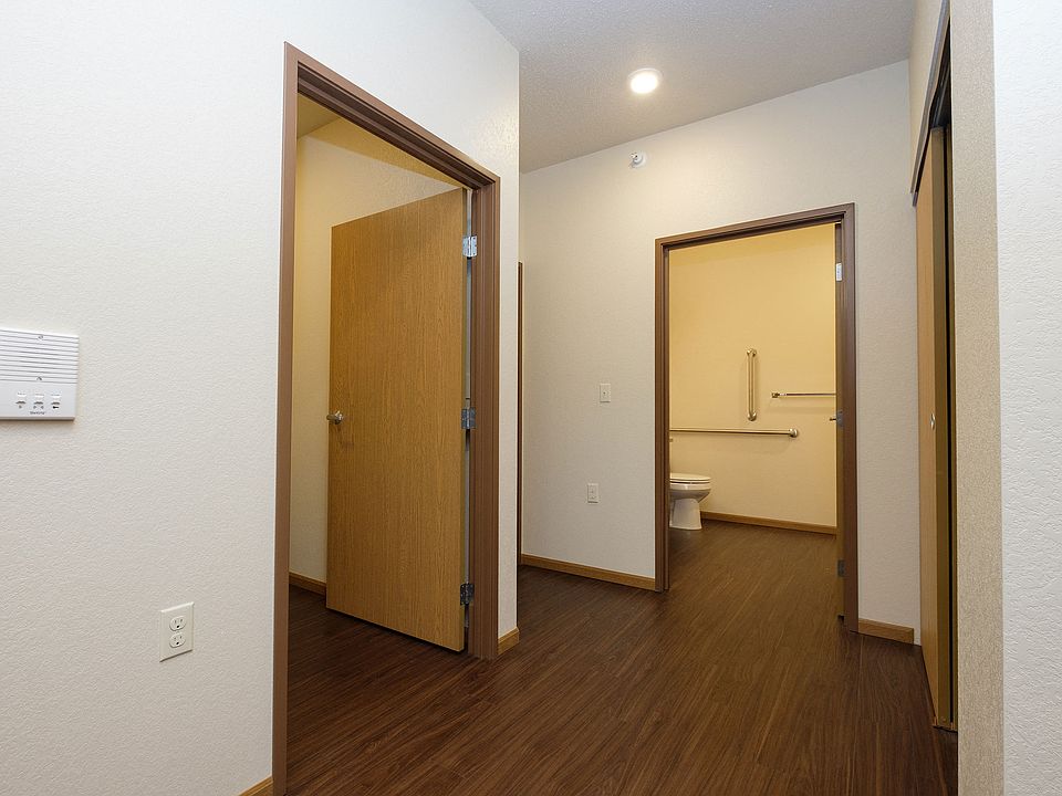 North Sky Apartments | Hallway
