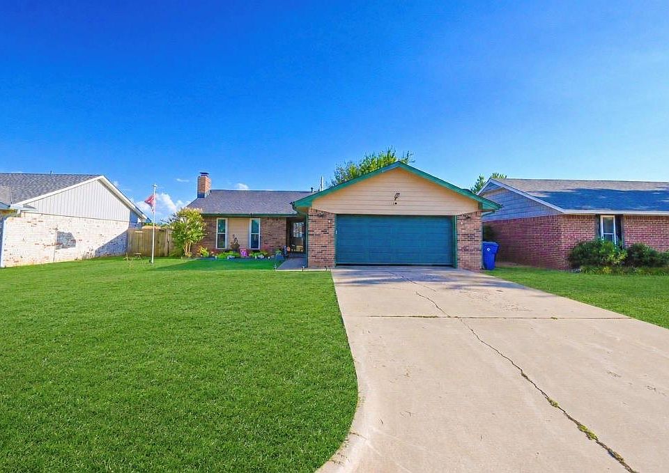 1st image of 2303 Farris Pl