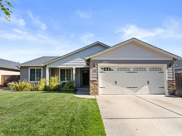 908 Archer Dr, Medford, OR 97501