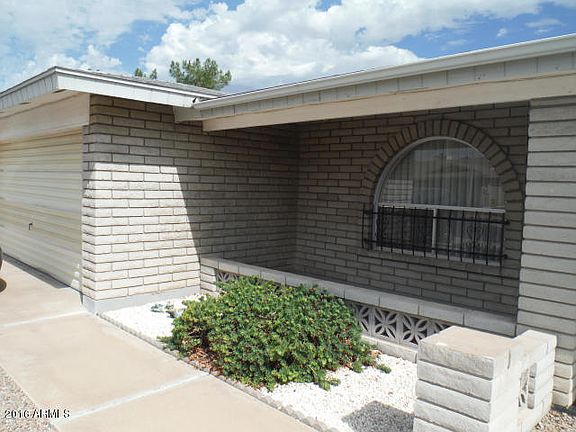 4th image of 4210 E Crescent Ave