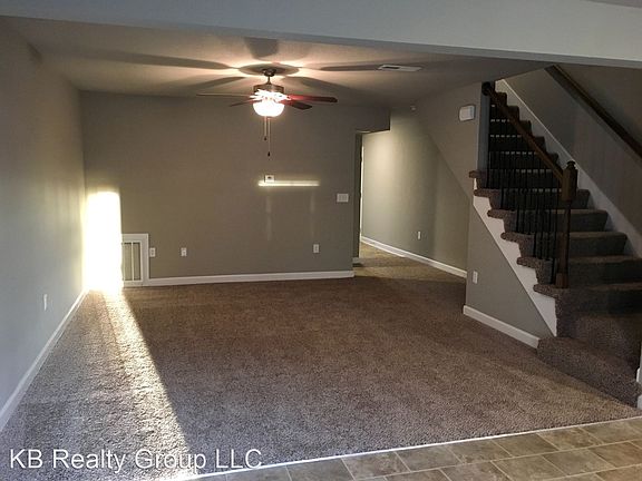 4th image of 512 Emily Ln