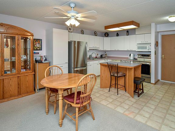 4th image of 112 Church Rd #306
