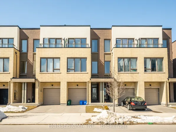 197 Sabina Dr, Oakville, ON L6H 0L4