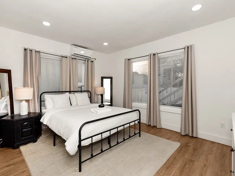 102 S Lockwood Dr #2 — Photo 16