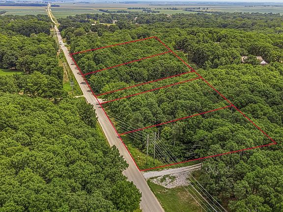 2nd image of 476 County Rd