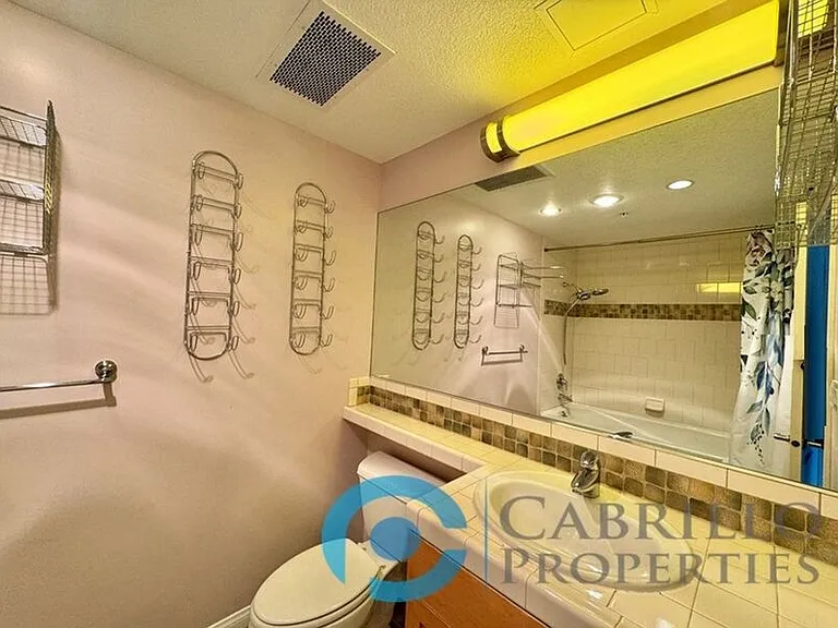 850 Beech St #504 — Photo 29