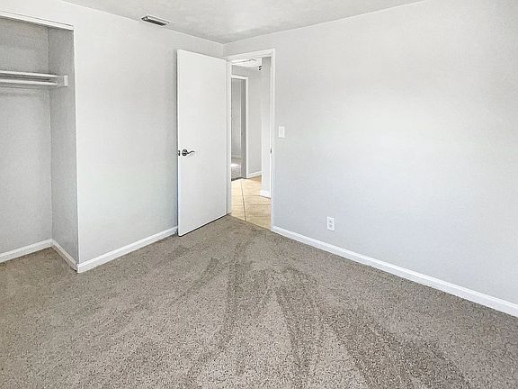 2nd image of 216 NE 14th St #1