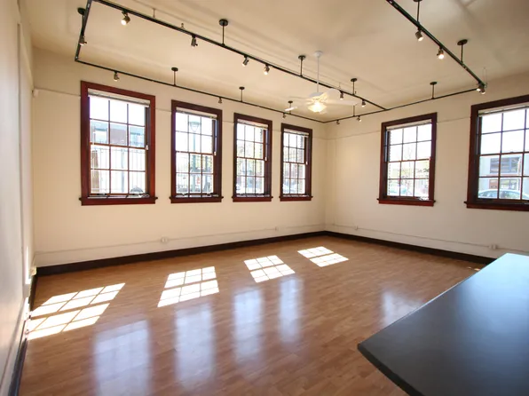 301 Central Ave NE APT 100, Albuquerque, NM 87102