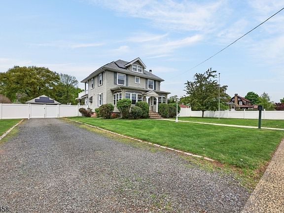 4th image of 349 Union Ave