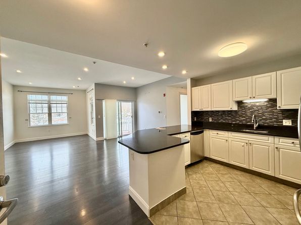 614 Pond St Unit 1311