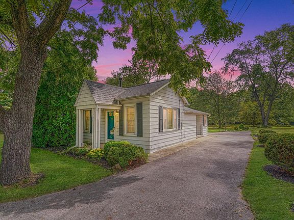 2nd image of 4050 Kleinline Ln