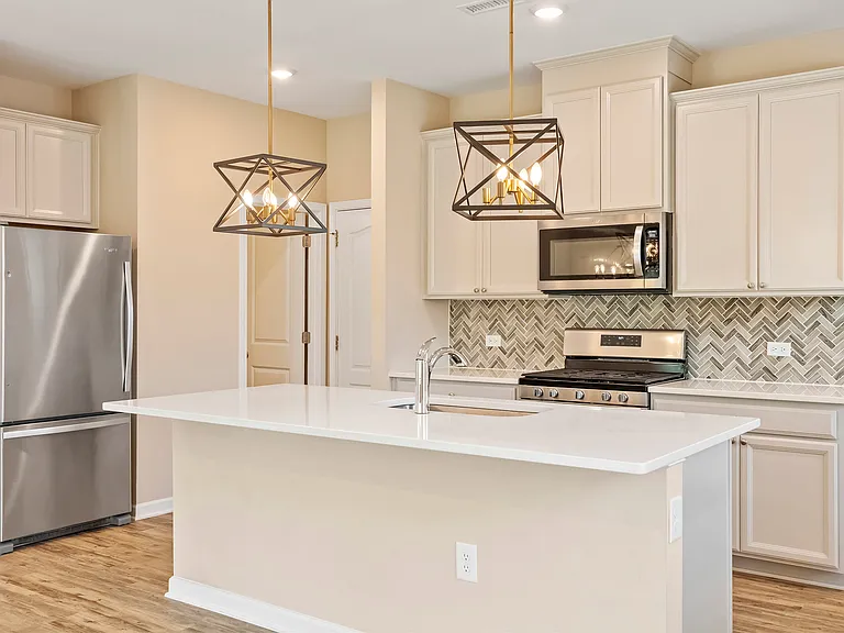 210 Adobe Pl — Photo 11