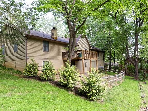 3rd image of 218 Jessamine Pl
