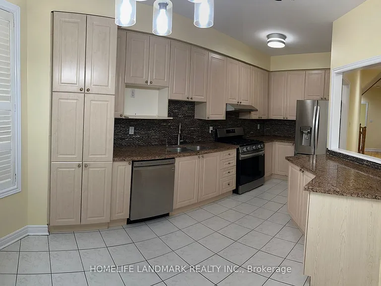 544 Matisse Pl — Photo 4