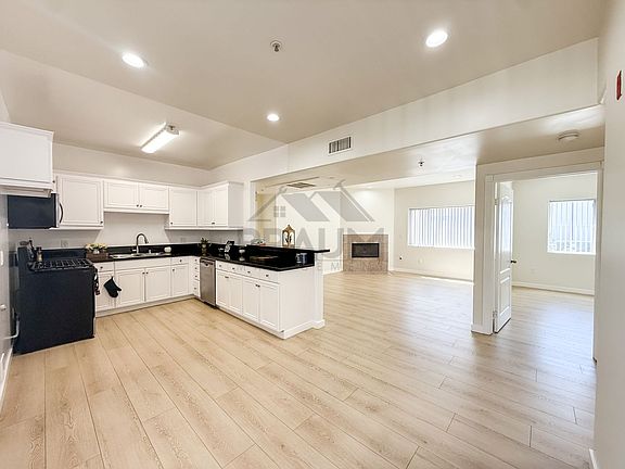 4th image of 10849 Fruitland Dr APT 303