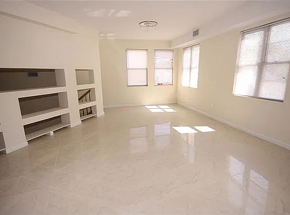 5th image of 1554 59th St #3B
